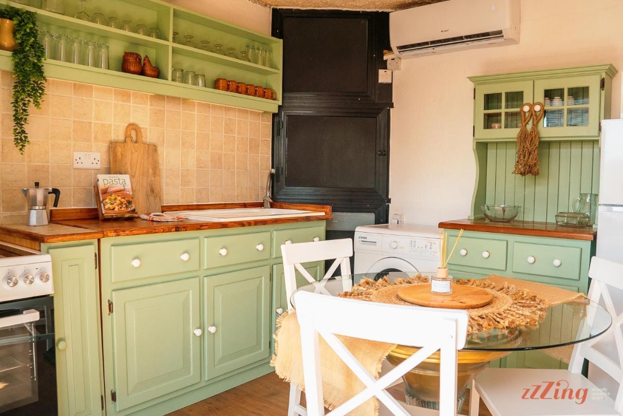 A Holiday Home Duplex In A Gozo Village Square Victoria Exteriér fotografie